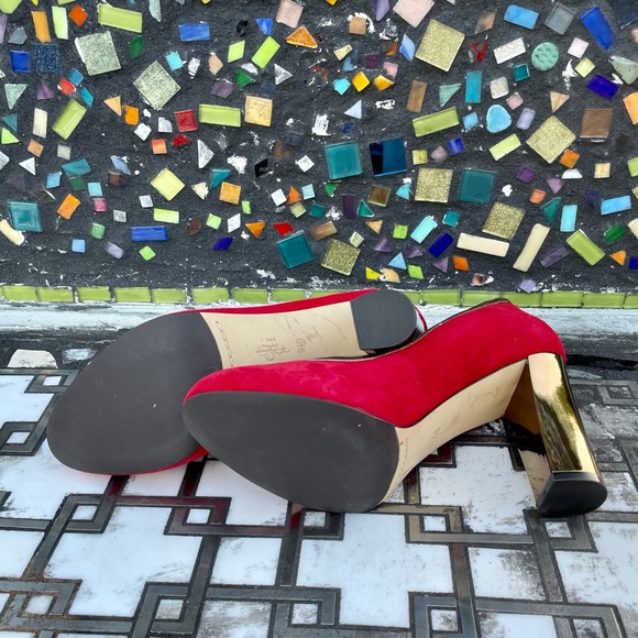 RED SHOES! Suede Cole Haan Party Pumps with Chunky Gold Heels size 9.5 - Picture 7 of 10